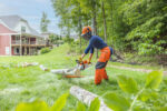 Акумуляторна пила MSA160.0 C-B 30см STIHL (MA032000005) у робочому положенні — оригінал