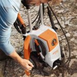 Мийка RE 120.0 PLUS STIHL (RE040114524) у робочому положенні — оригінал