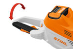 Акумуляторні ножиці HSA100.1 STIHL (HA070113534) у робочому положенні — оригінал