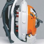 Повітродувний заплічний пристрій BR200 STIHL (42410111605) у робочому положенні — оригінал